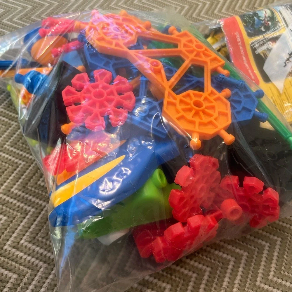 Kid K’nex 2005 Original Colorful Building Blocks Set for Kids Ages 3+ EUC Set A
